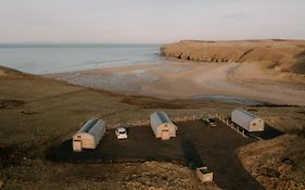 Strathy Bay Pods